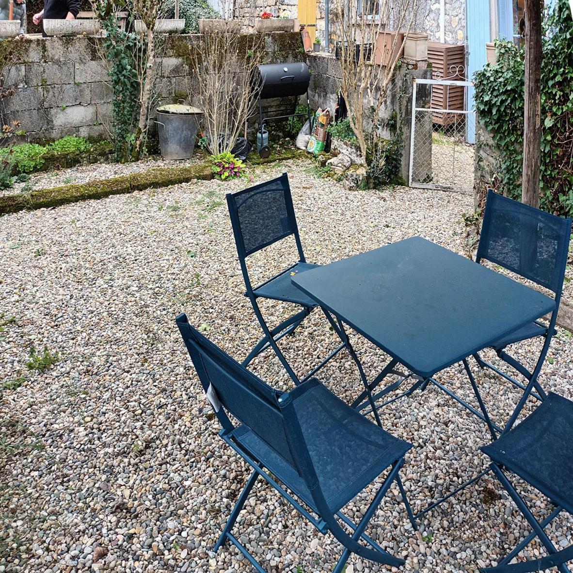 Au Bord De La Riviere Apartment Verteuil-sur-Charente Bagian luar foto